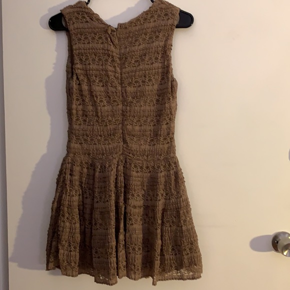 Brown midi dress - Picture 2 of 3